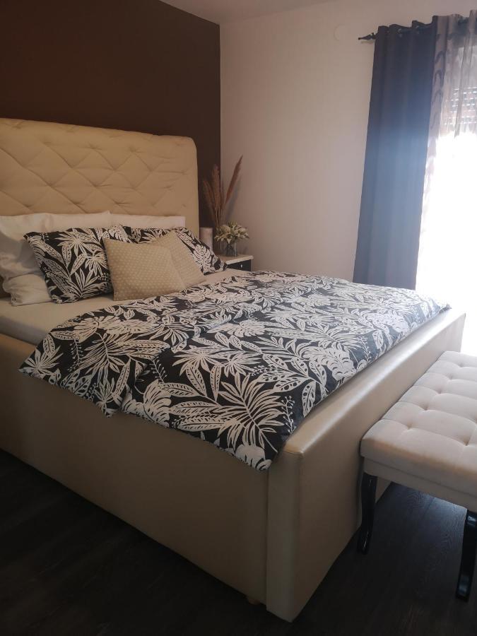 Apartma Isabella Сечовлє Екстер'єр фото
